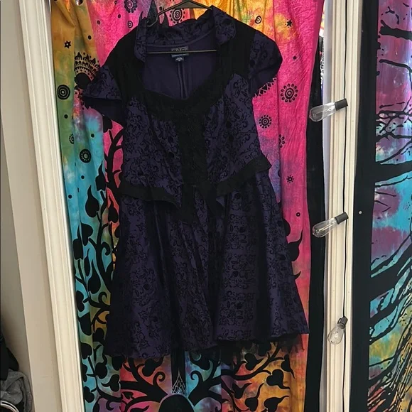 can you wear nude shoes with black dress Gothic Cold Shoulder Rose Flower Leaf Flocking Ruched Buckle Grommet A Line Dress Black / S